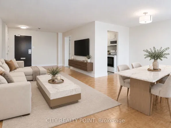 6200 Bathurst St, Toronto, ON