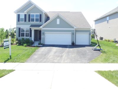 704 Glenwood Dr, South Elgin, IL, 60177