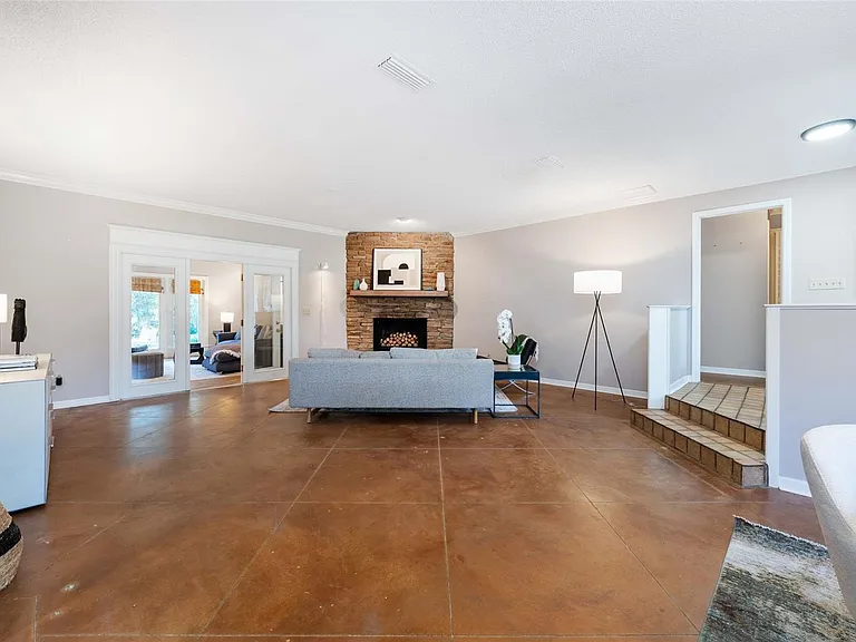 8120 NW 48th Ln — Photo 10