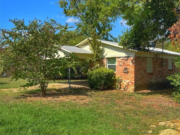 213 Weaver Dr, Sulphur Springs, TX 75482