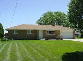 1429 S Coy Rd, Oregon, OH 43616