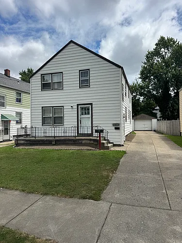 39 Folger St #2 Photo 1