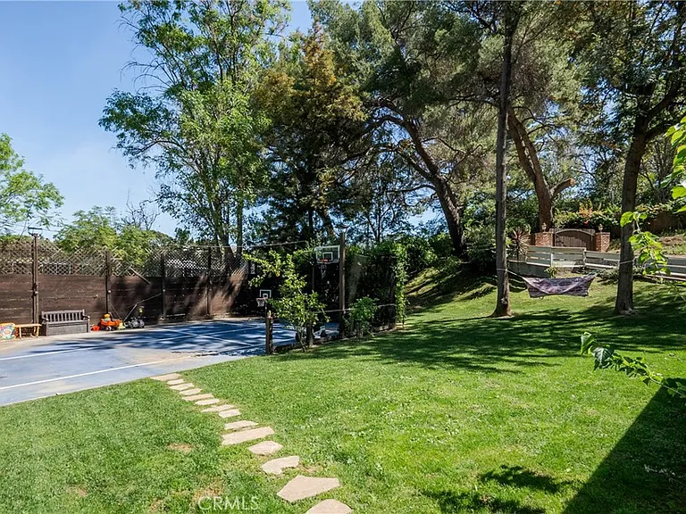 3791 Multiview Dr — Photo 31
