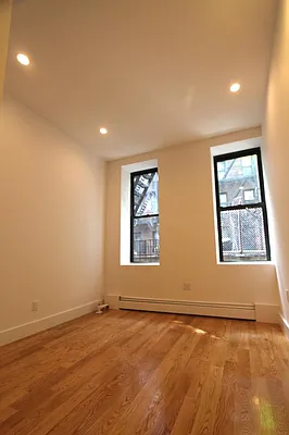 Rented by Apax Realty LLC | media 8