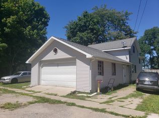 4564 W Hickory Rd, Hickory Corners, MI 49060