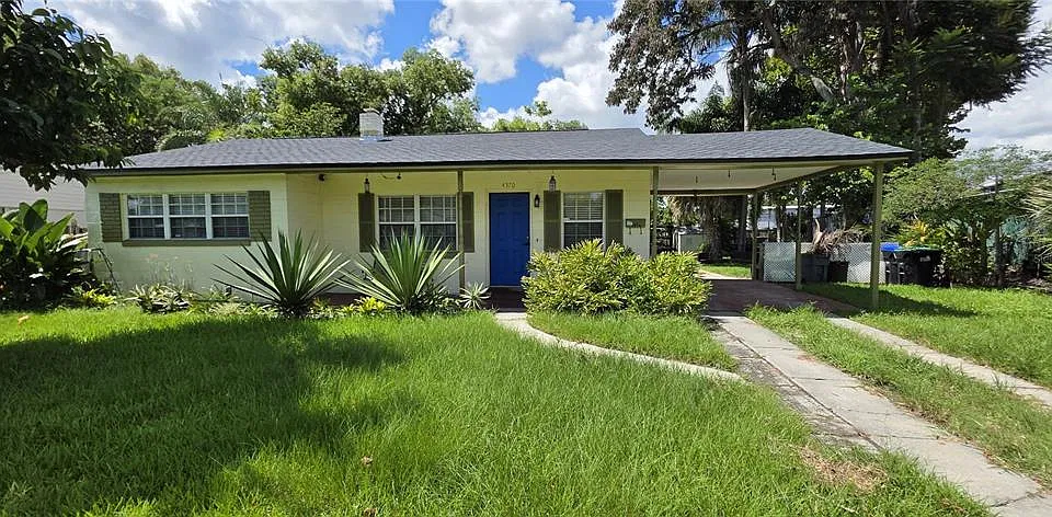 Shorecrest Dr