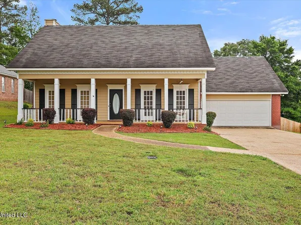 102 Parkview Ln, Brandon, MS 39047