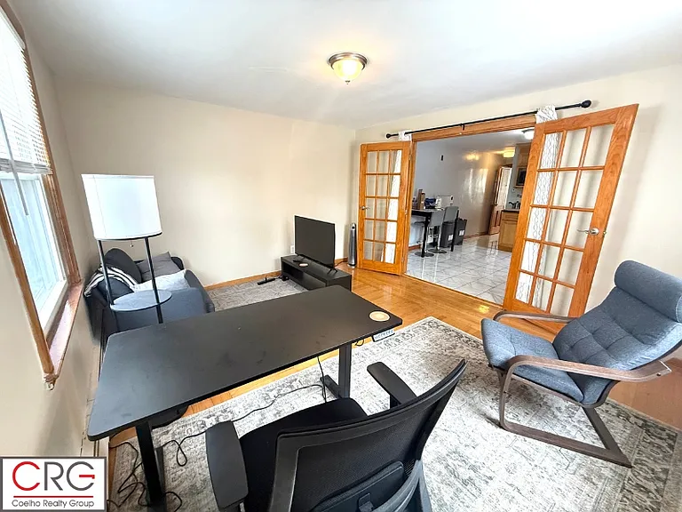 15 Lyons Ct #1 — Photo 4