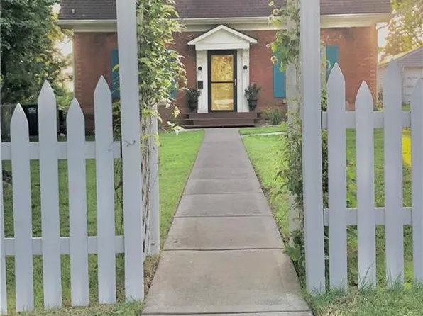 534 S Huttig Ave, Independence, MO 64053