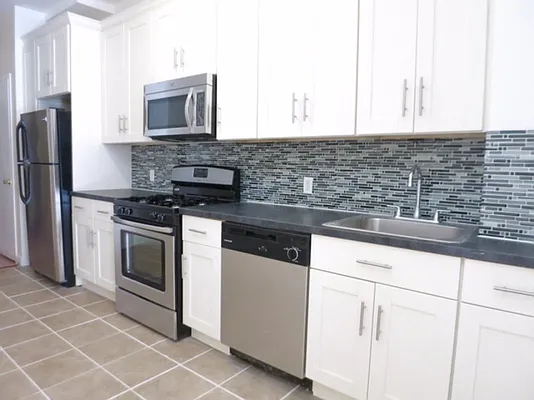 Rented by Bohemia Realty Group | media 4