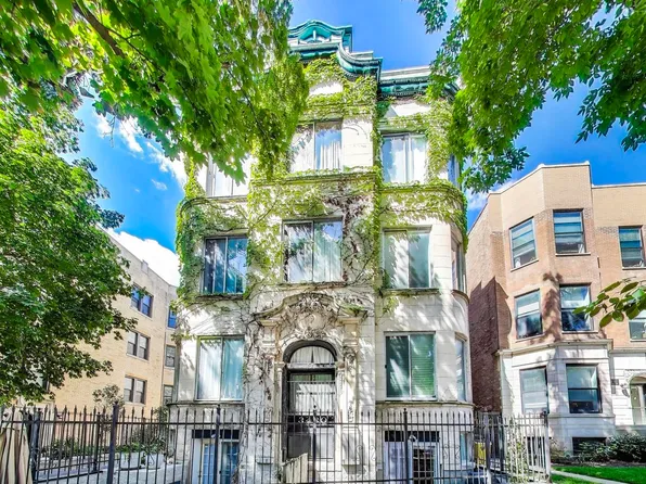 3430 N Elaine Pl APT 3, Chicago, IL 60657