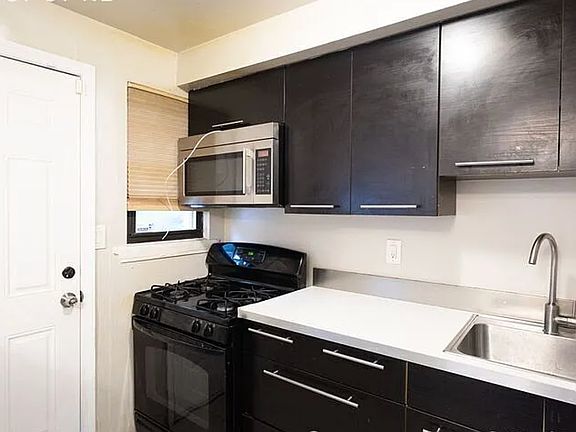 2nd image of 4986 Just St NE