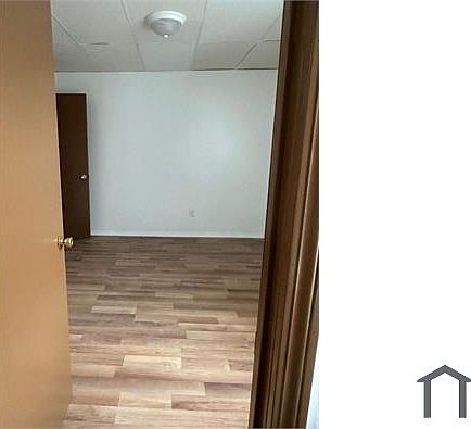 4th image of 322 Main St #204