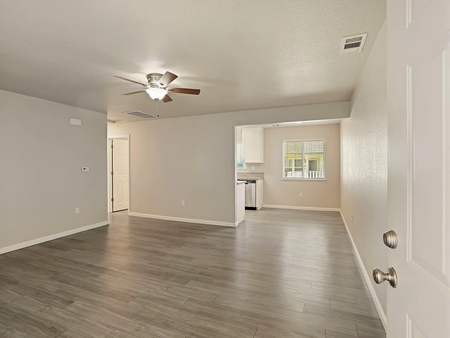 2 bed, $1,700 — Photo 2