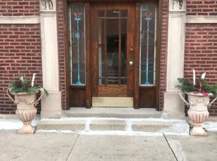 2605 N Harding Ave #1F, Chicago, IL 60647