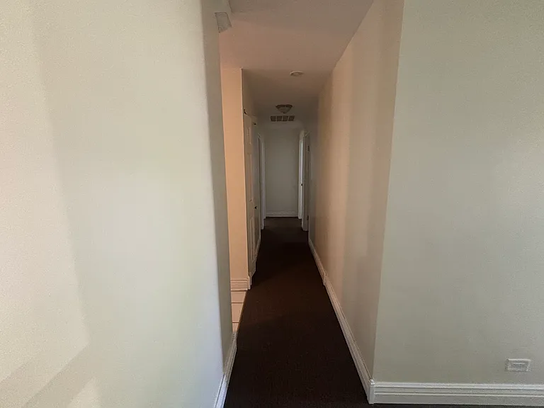 15219 Highland Ave — Photo 11