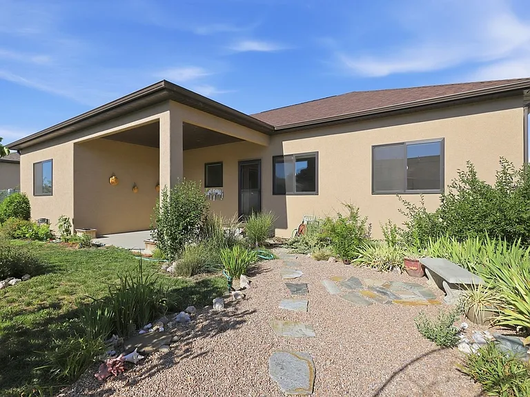 910 Pilot Knob Ave — Photo 30