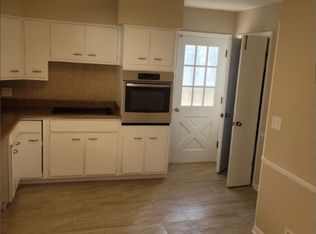 2671 Montcalm Rd, Columbus, OH 43221