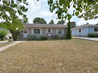 2625 W Cheyenne Rd, Waukegan, IL 60087