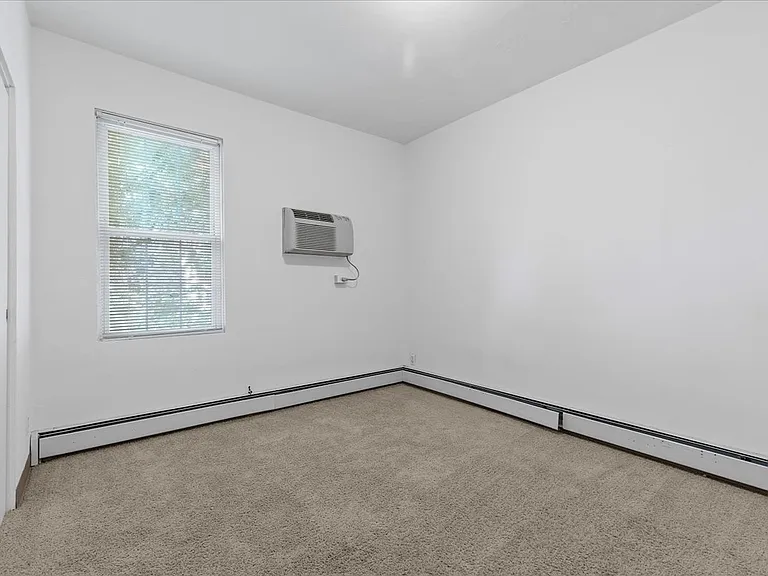 3 Rosary Way — Photo 3