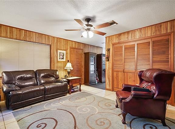 3rd image of 39046 Willow Dr #A