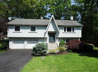 39 William Dr, Rockaway, NJ 07866