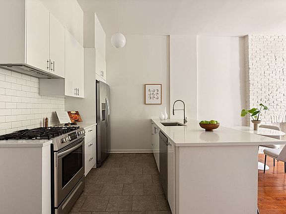 3rd image of 487 3rd St APT 3