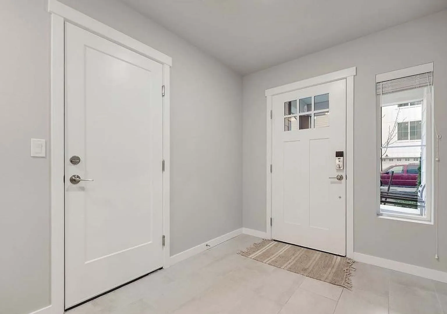 Half Off The First Month's Rent Pet Friendly Lake Stevens Town Home Move In Ready — Photo 4