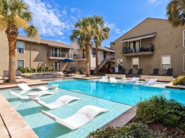 5806 Birchbrook Dr APT 210, Dallas, TX 75206