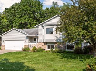 4330 Niagara Ln N, Plymouth, MN 55446