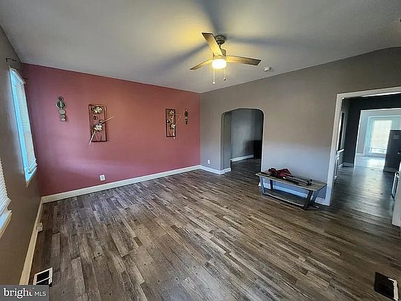 2nd image of 3213 Spaulding Ave
