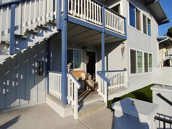 Front of Apt - West Side