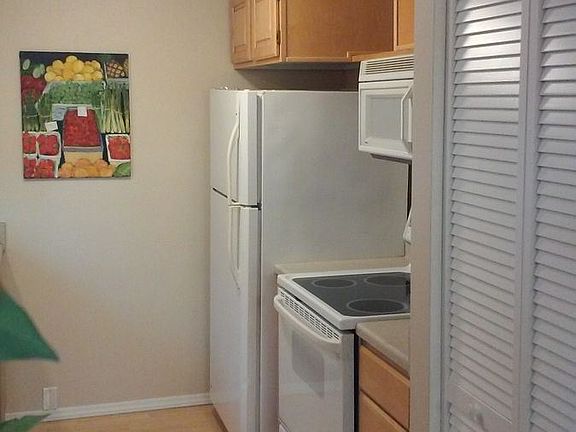 3rd image of 2603 Superior St