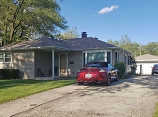 3502 Bluebird Ln, Rolling Meadows, IL 60008