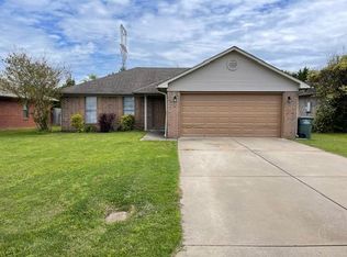 900 Granite Ln, Conway, AR 72034