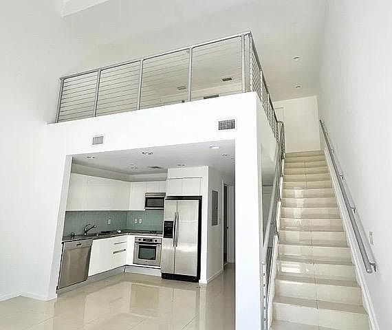 1st image of 1060 Brickell Ave APT 605