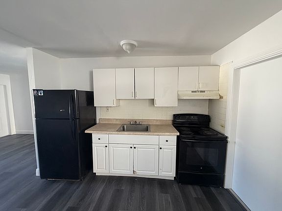 3rd image of 1434 SW 33rd St #1