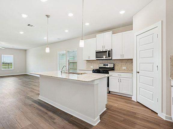 The Matador floorplan in Glendale Lakes of Rosharon, TX.