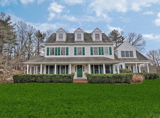 26 Loeffler Ln, Medfield, MA 02052