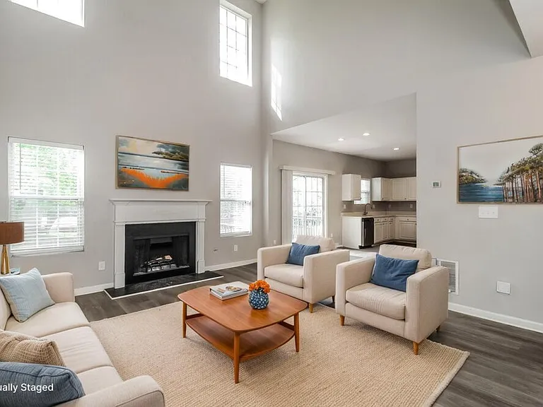 2981 Courtland Oaks Trl SW — Photo 5