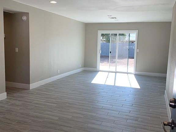 4th image of 4937 Currie Dr