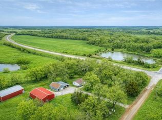 23098 Kiowa Rd, Parsons, KS 67357