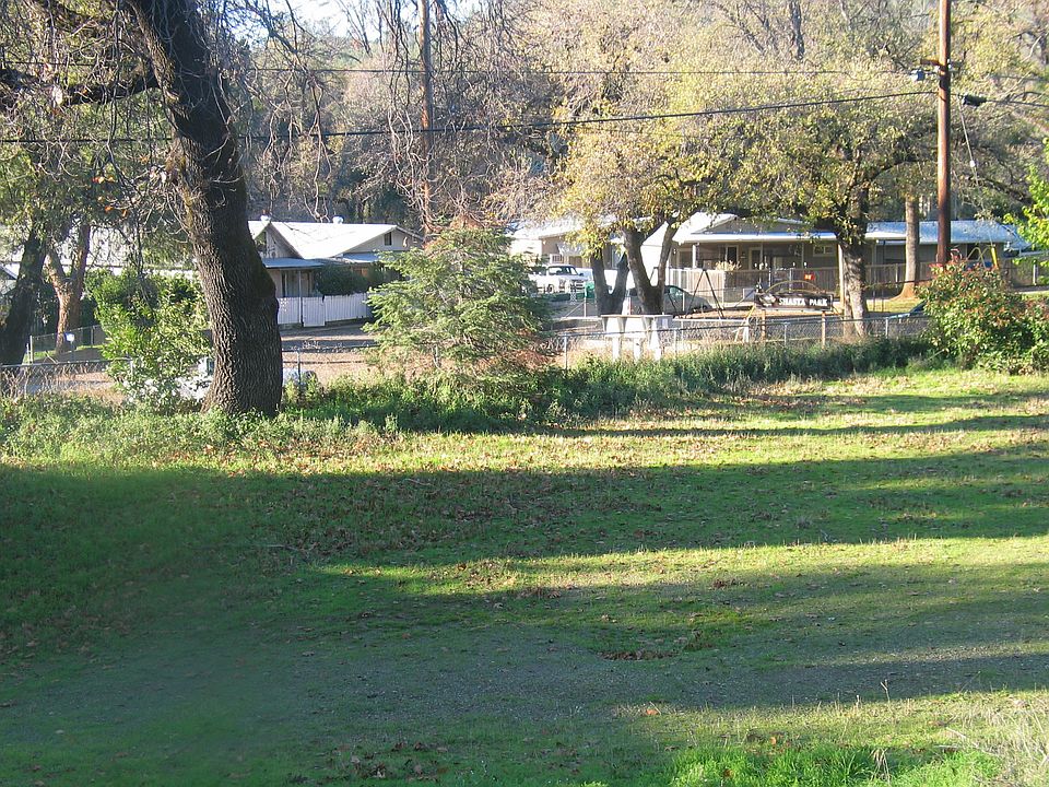 1st image of Shasta Park Dr