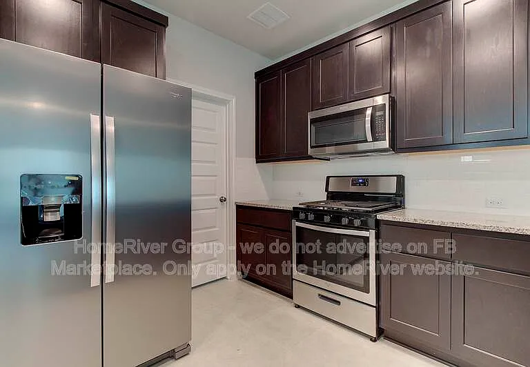 1809 Artesian Springs Xing — Photo 9