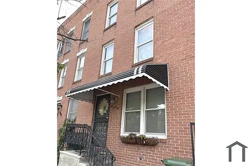 1042 Vine St Photo 1