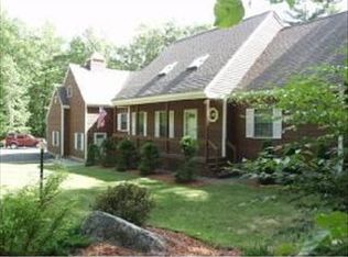 19 Mauhaut Shores Rd, Alton Bay, NH 03810