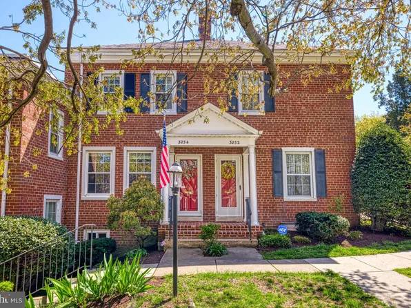 3234 S Utah St, Arlington, VA 22206