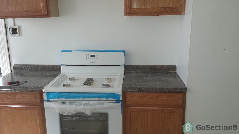 2nd image of 498 Wilmot Ave #1