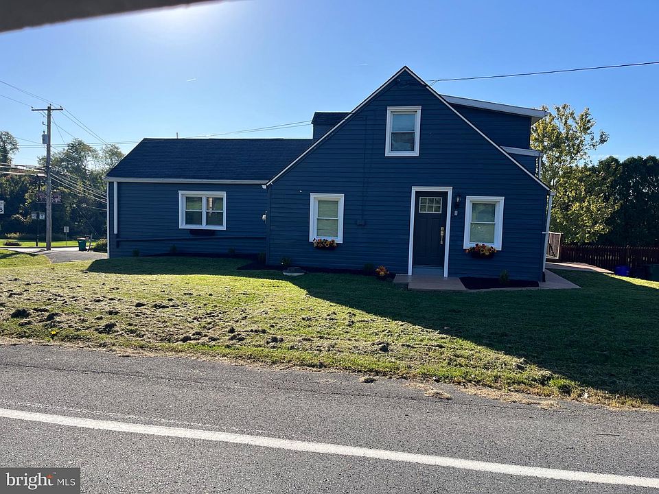 1st image of 1000 Valley Rd