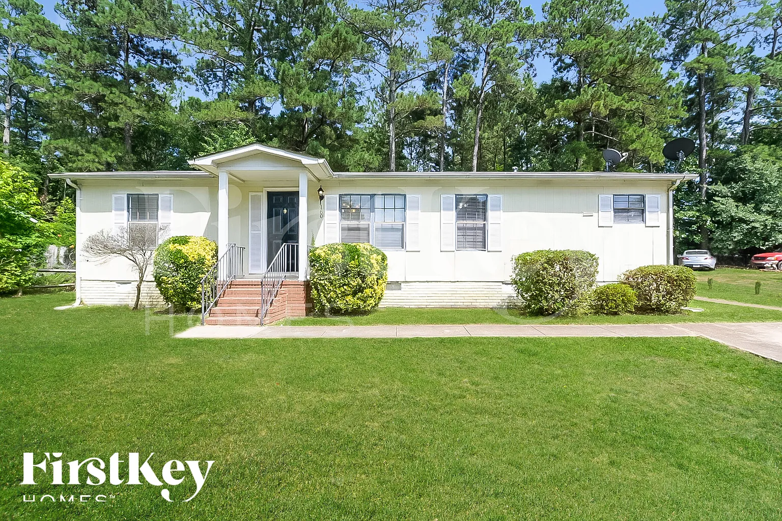 160 Sherwood Loop photo 1
